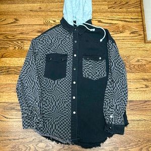 Women’s Large checkered jacket from “The Post”
